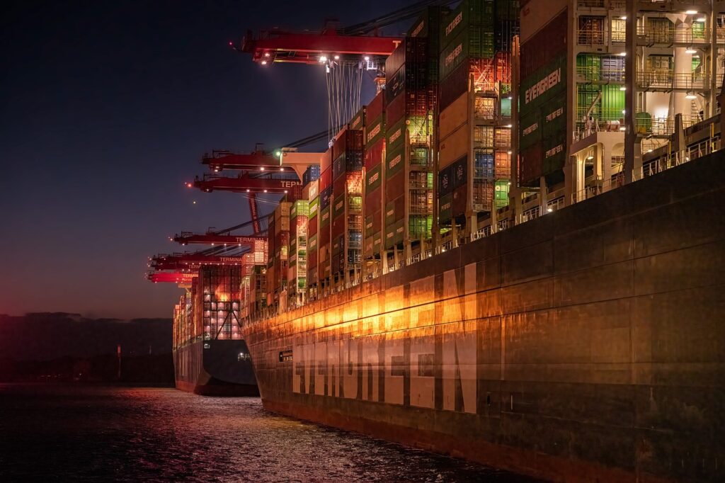 Digital Marketing Strategies of Global Shipping Firms in China-p2